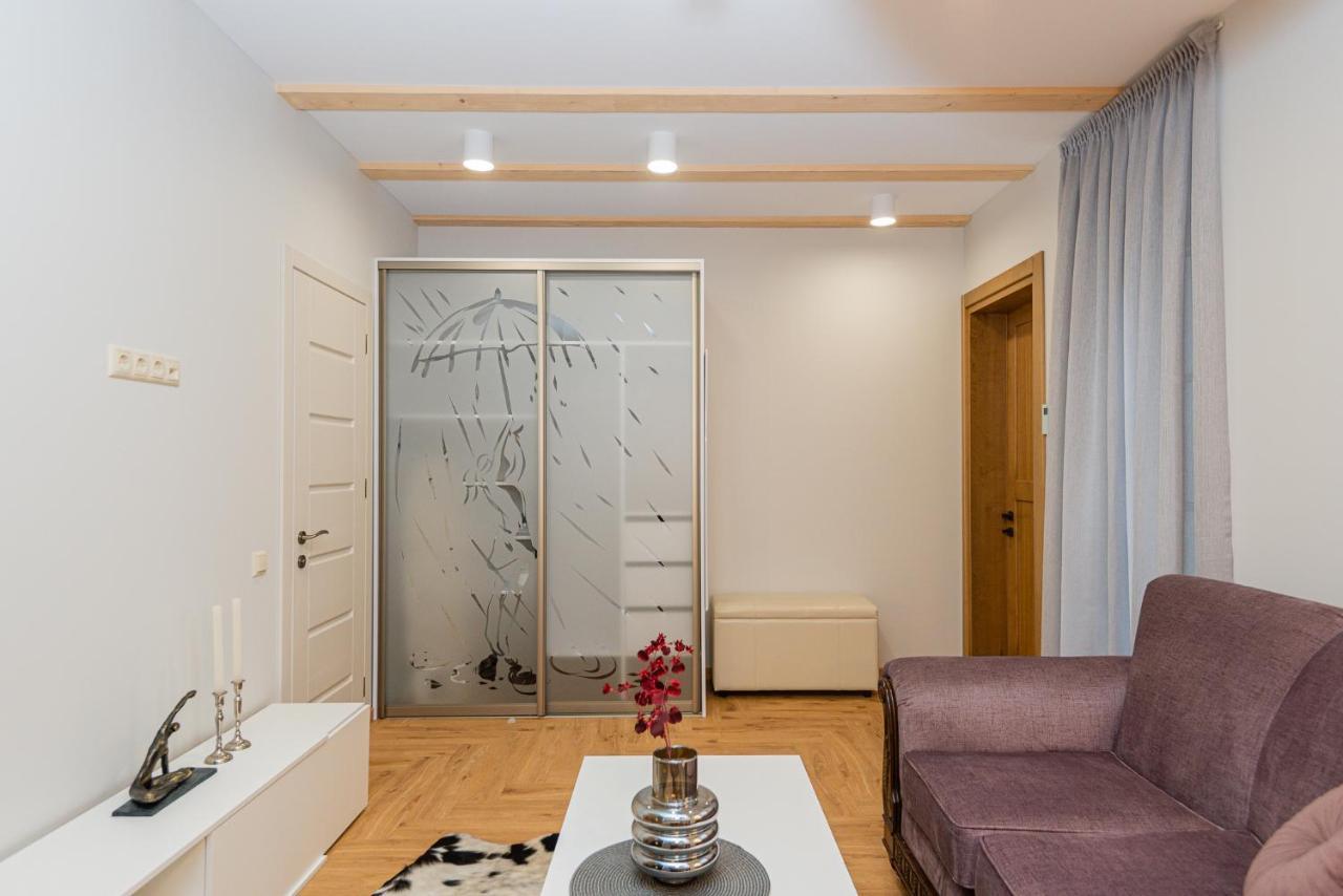 Memel Townhouse Apartamentai ไคลเพดา ภายนอก รูปภาพ