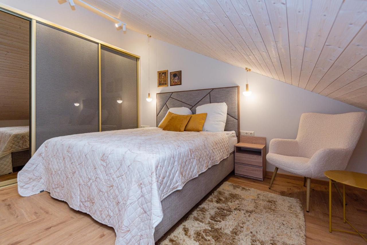 Memel Townhouse Apartamentai ไคลเพดา ภายนอก รูปภาพ