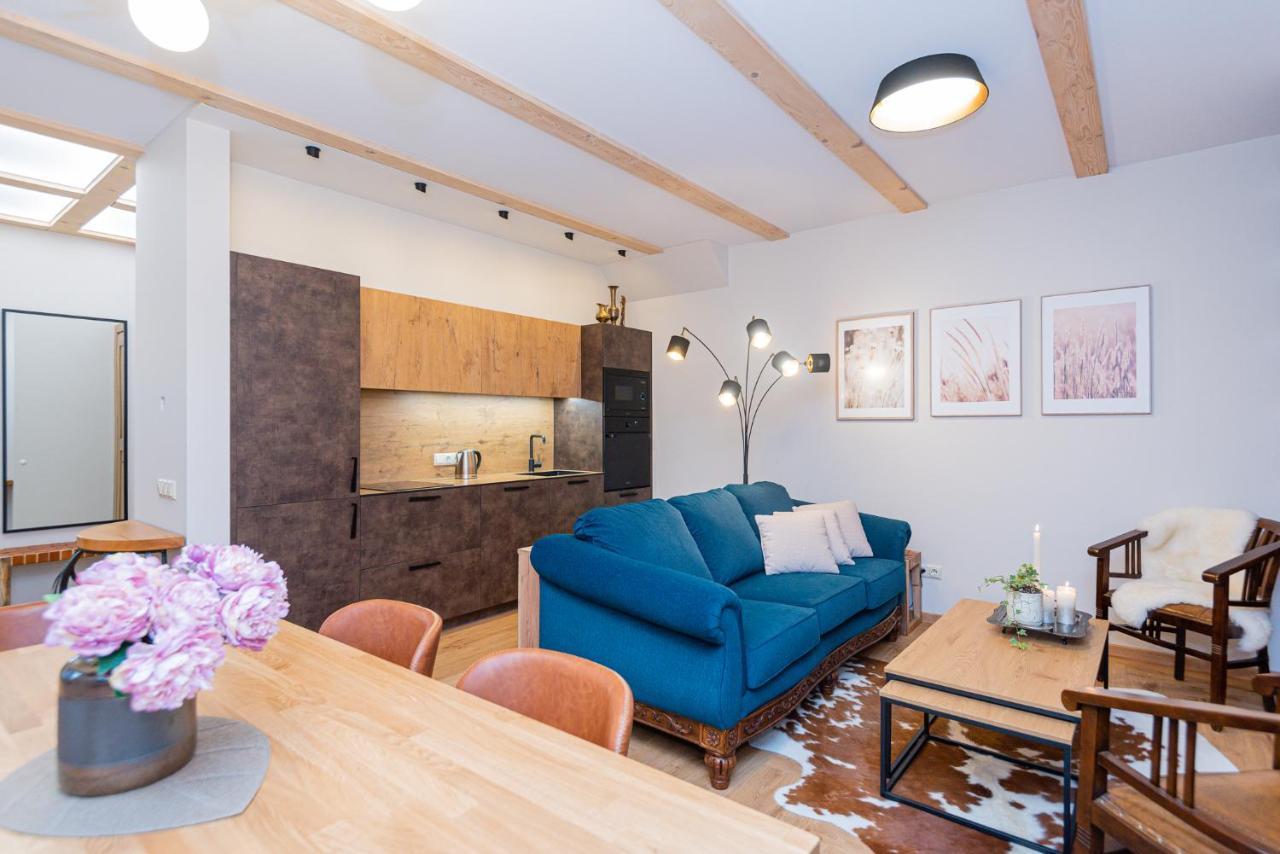 Memel Townhouse Apartamentai ไคลเพดา ภายนอก รูปภาพ
