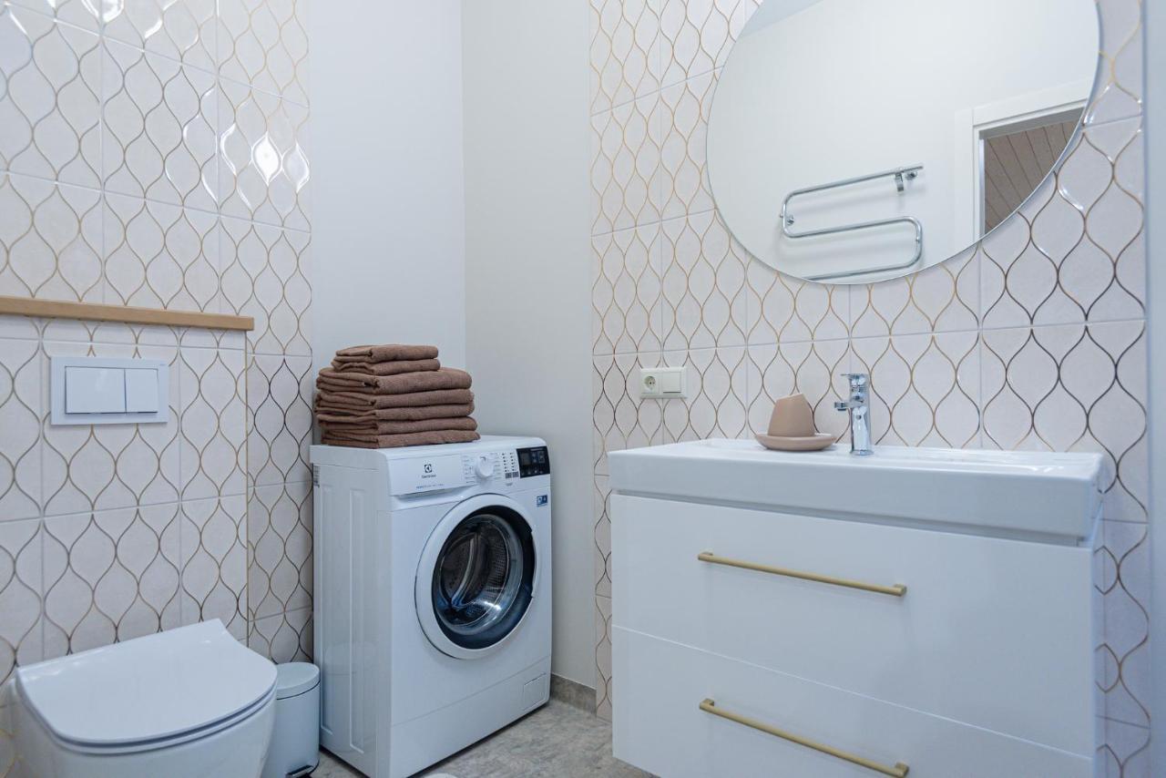 Memel Townhouse Apartamentai ไคลเพดา ภายนอก รูปภาพ