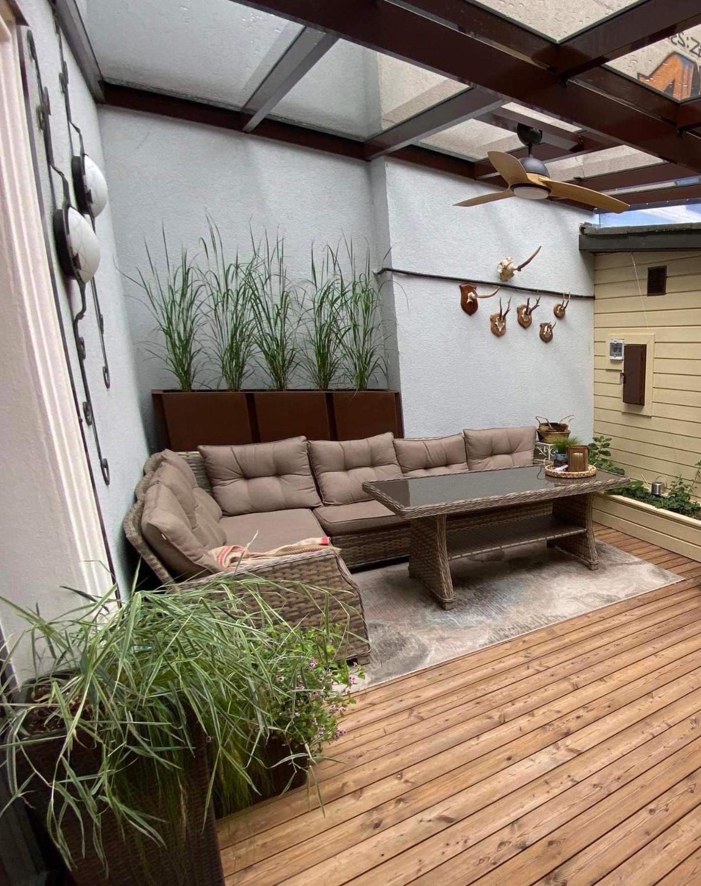Memel Townhouse Apartamentai ไคลเพดา ภายนอก รูปภาพ