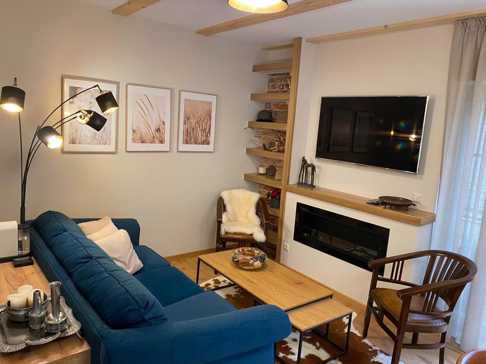 Memel Townhouse Apartamentai ไคลเพดา ภายนอก รูปภาพ